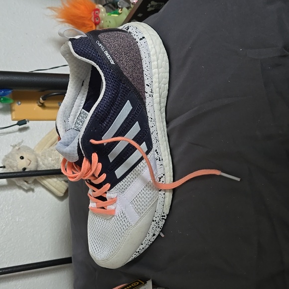 Adidas womens running shoes size 8 1/2 - Picture 2 of 2